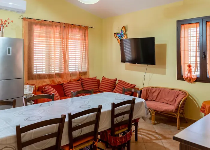 Su Castangiu Apartman *