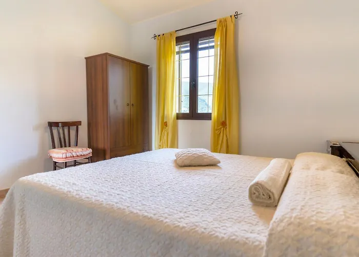 Su Castangiu Apartman Tertenìa