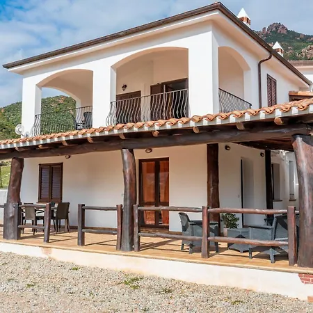 Su Castangiu Apartman Tertenìa